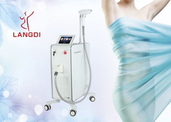 Półprzewodnikowa maszyna do depilacji laserowej Odmładzanie skóry 600w 50 J/Cm2